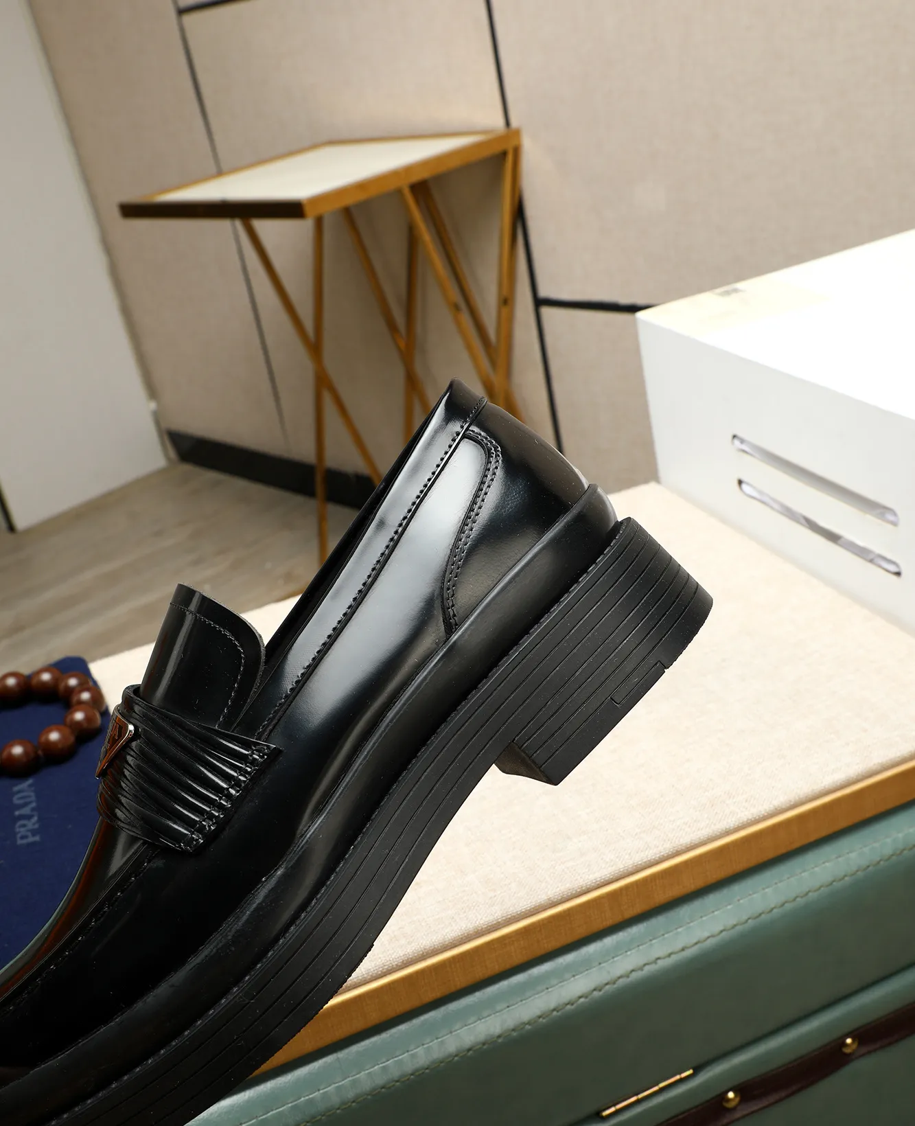 Men's men's shoes 💰540 (water-dyed cow leather) 📛📛PRADA high-end counter's latest formal business leather shoes 👔original and highest quality! Imported from Italy 🇮🇹 first-layer calfskin fabric ➕ cowhide lining Original outsole Formal size: 38➖44 (45 customized)